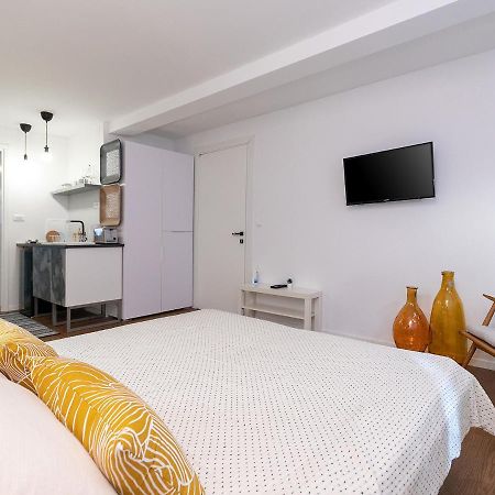 Stylish Studio Apartment Rovinj Exterior foto
