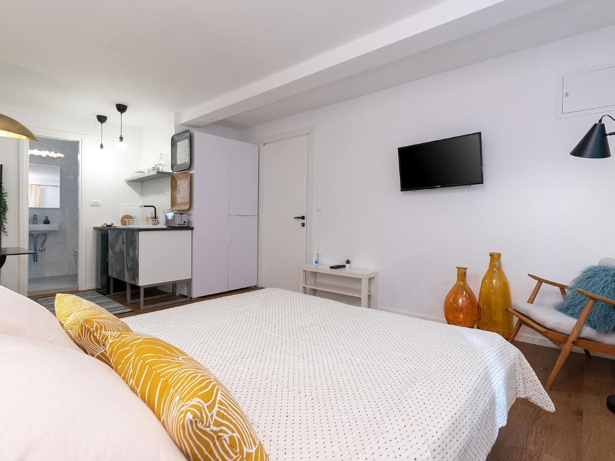 Stylish Studio Apartment Rovinj Exterior foto