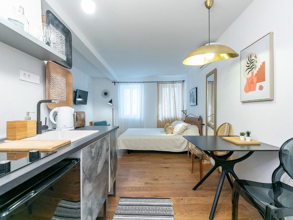 Stylish Studio Apartment Rovinj Exterior foto